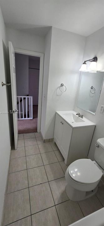 For Sale: $195,000 (2 beds, 1 baths, 986 Square Feet)