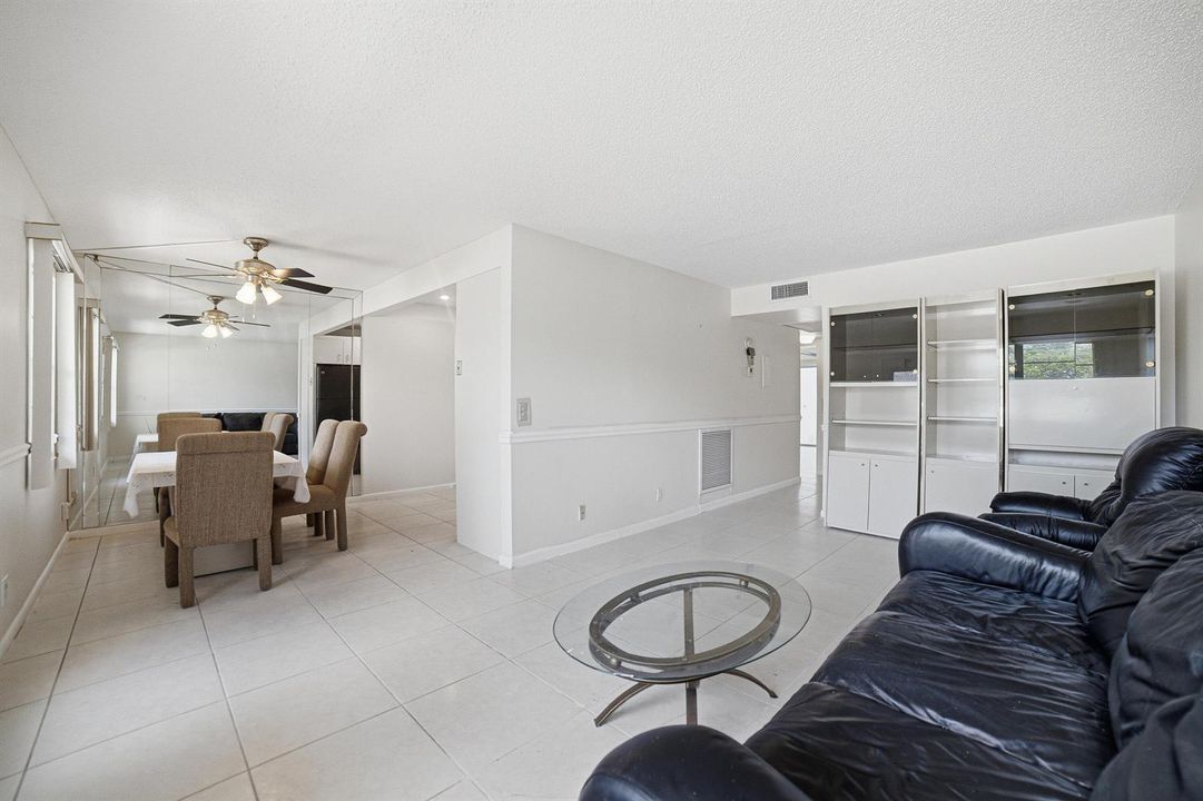Livingroom-B