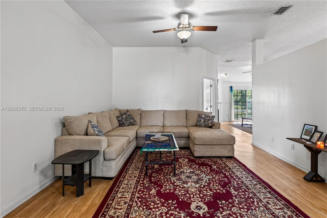 For Sale: $335,000 (4 beds, 2 baths, 1768 Square Feet)