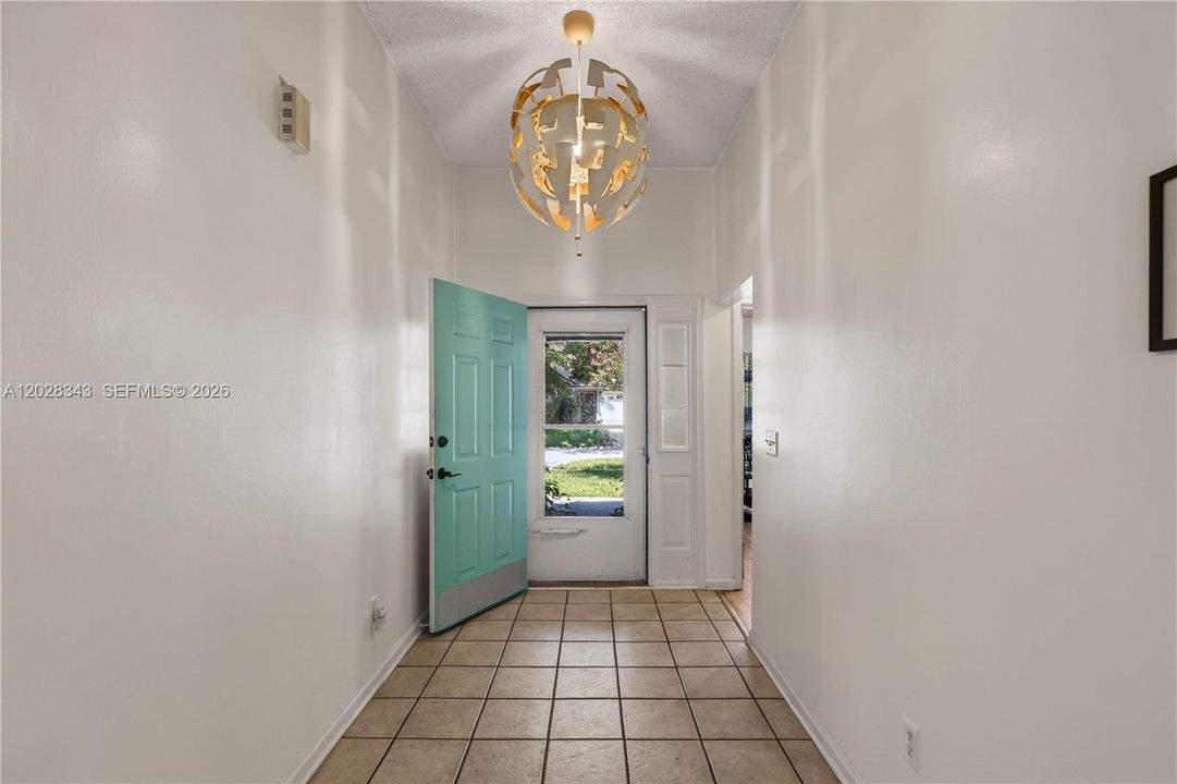 For Sale: $335,000 (4 beds, 2 baths, 1768 Square Feet)
