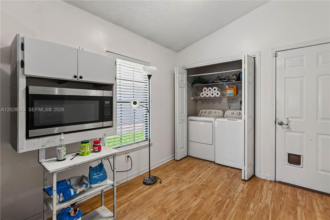 For Sale: $335,000 (4 beds, 2 baths, 1768 Square Feet)