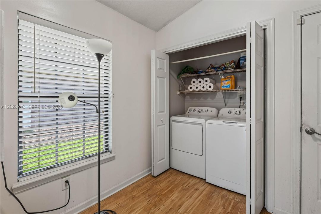 For Sale: $335,000 (4 beds, 2 baths, 1768 Square Feet)