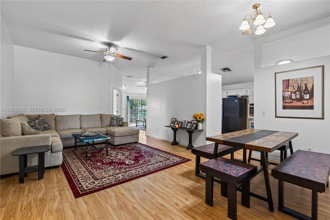 For Sale: $335,000 (4 beds, 2 baths, 1768 Square Feet)