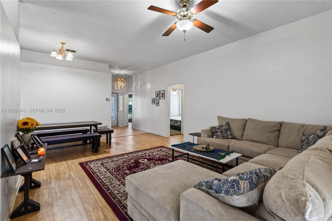 For Sale: $335,000 (4 beds, 2 baths, 1768 Square Feet)
