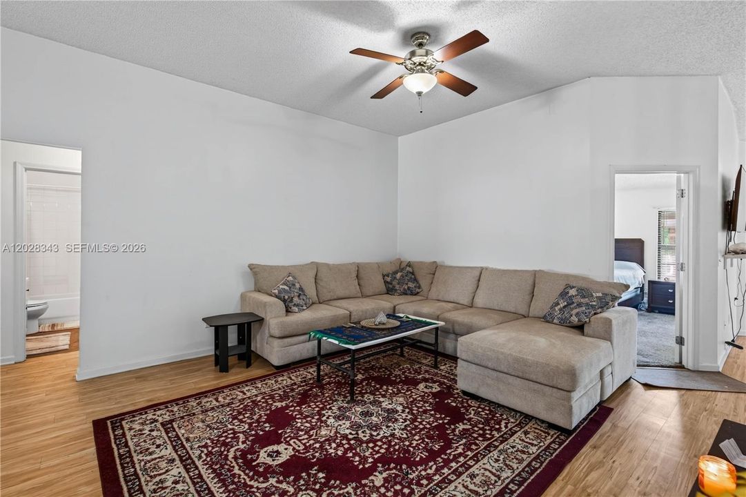 For Sale: $335,000 (4 beds, 2 baths, 1768 Square Feet)