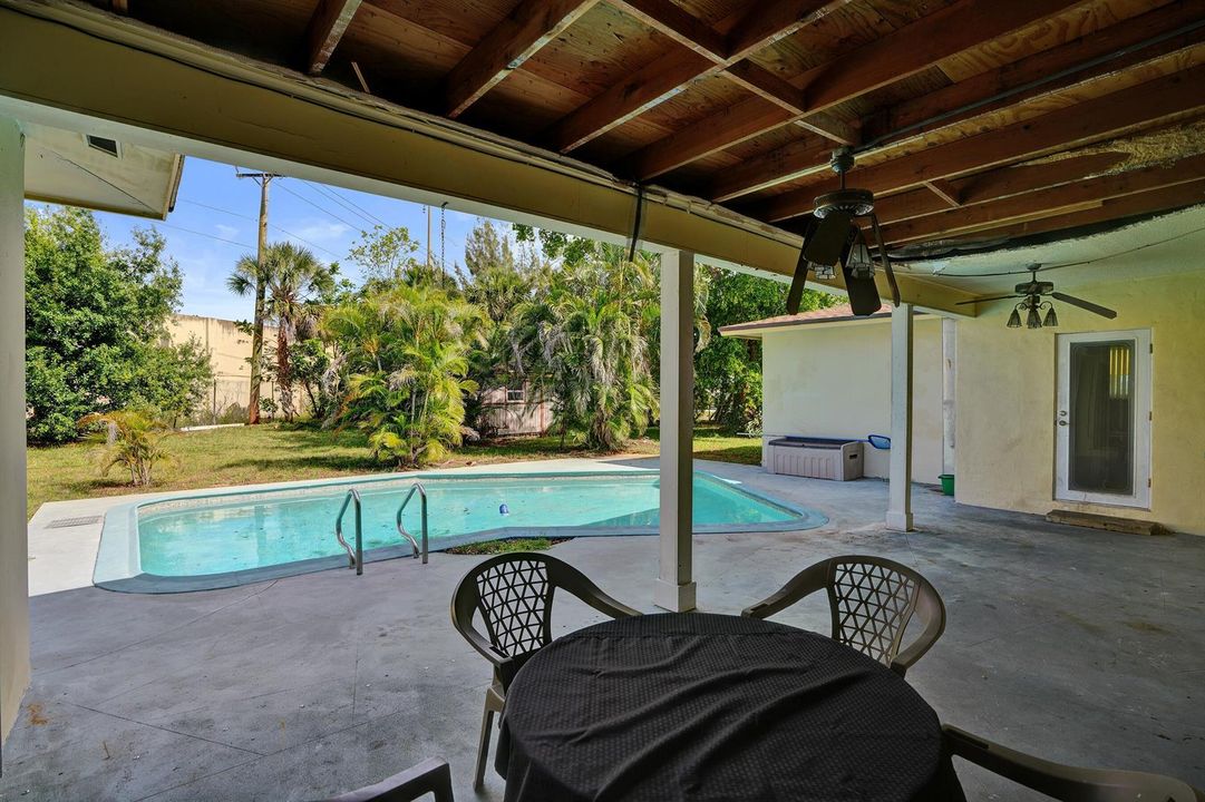 pool_patio1