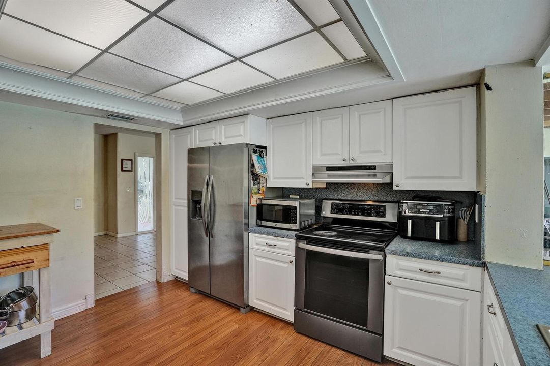 kitchen111