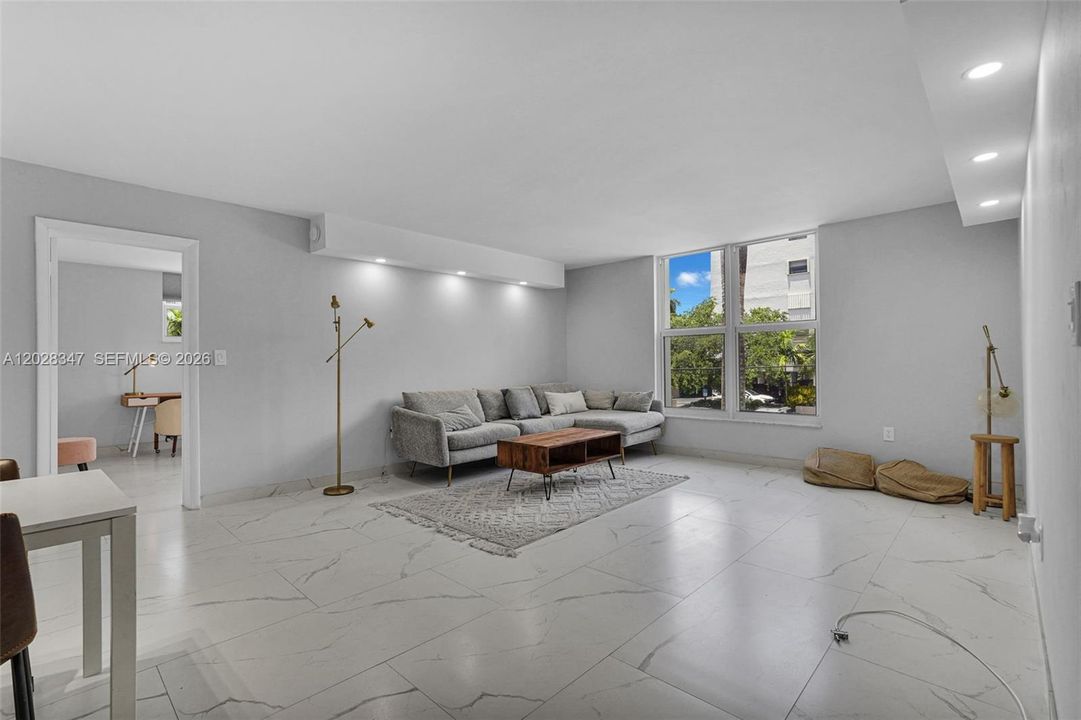 En Venta: $375,000 (1 camas, 1 baños, 850 Pies cuadrados)