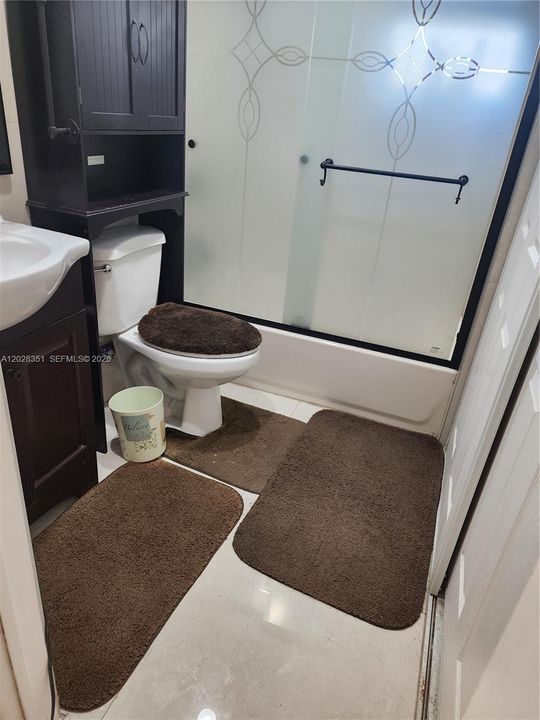 На продажу: $469,000 (2 спален, 2 ванн, 1716 Квадратных фут)