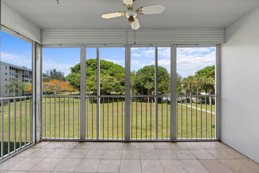 10-web-or-mls-2650 S Course Dr 308 Pompa