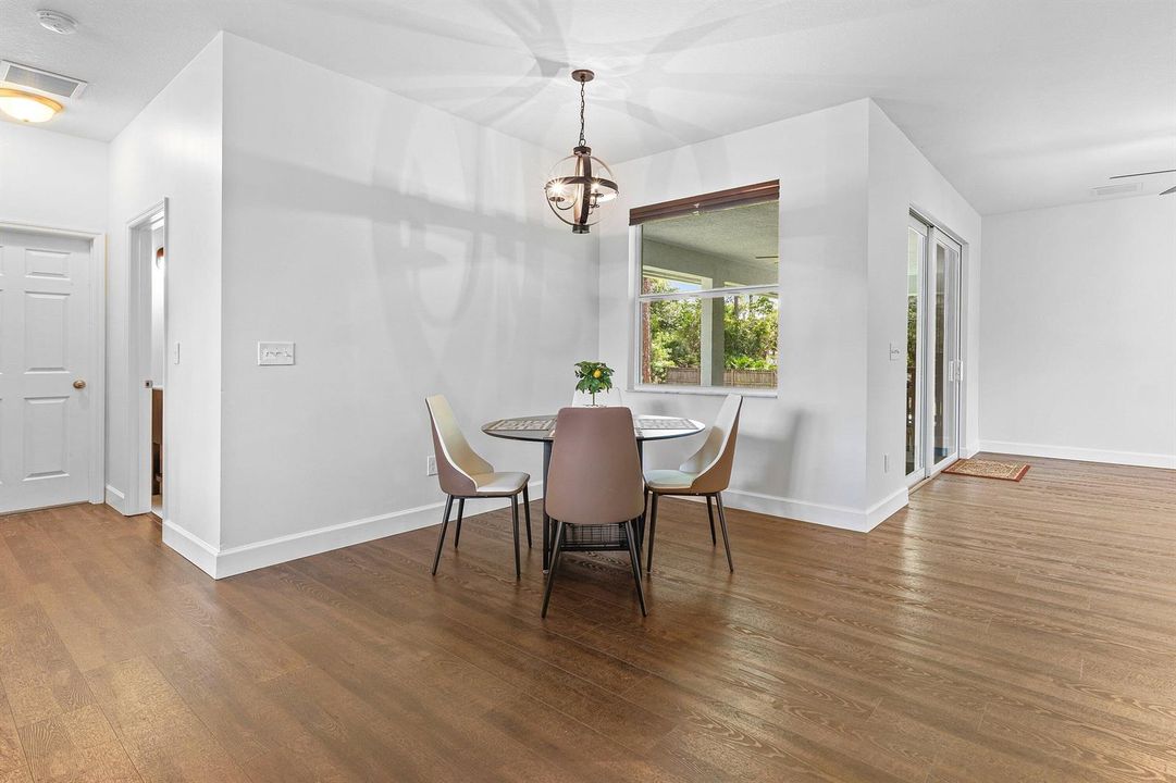 009-1214462ndLaneNorth-WestPalmBeach-FL-