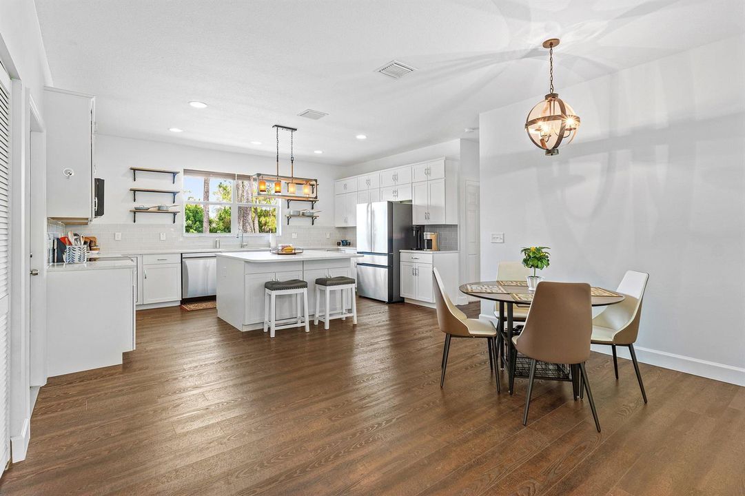 008-1214462ndLaneNorth-WestPalmBeach-FL-