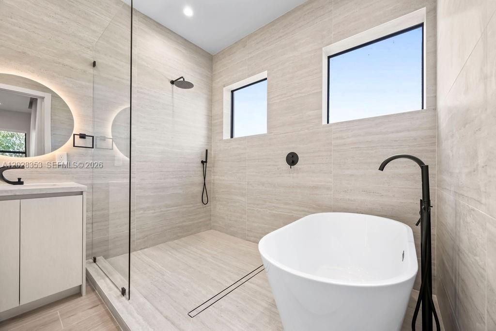 For Sale: $1,565,000 (4 beds, 3 baths, 2434 Square Feet)