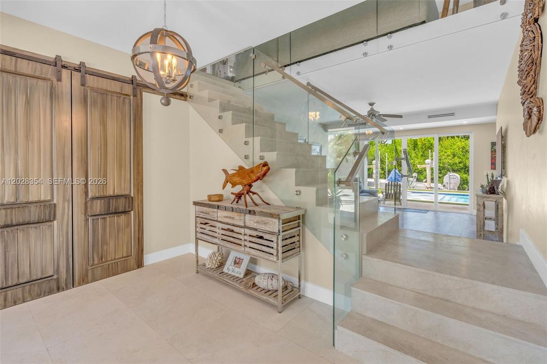 En Venta: $3,350,000 (4 camas, 3 baños, 3182 Pies cuadrados)