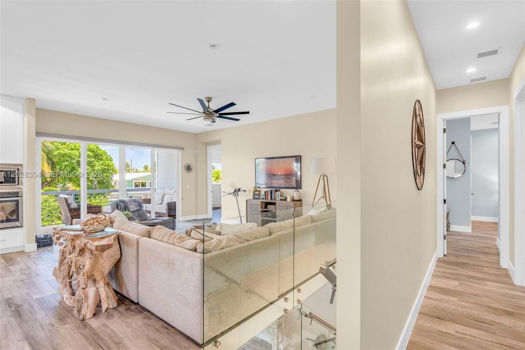 En Venta: $3,350,000 (4 camas, 3 baños, 3182 Pies cuadrados)