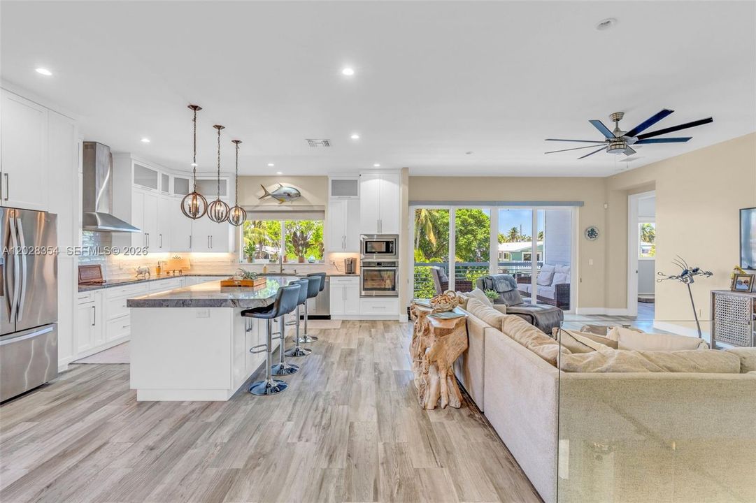 En Venta: $3,350,000 (4 camas, 3 baños, 3182 Pies cuadrados)