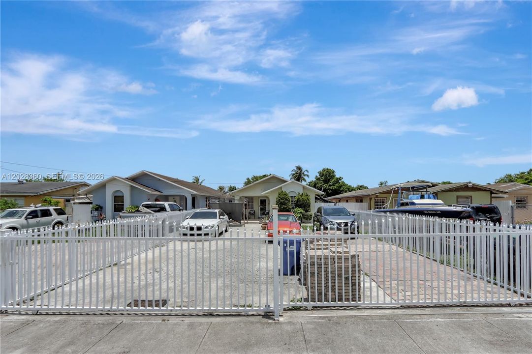 En Venta: $749,900 (0 camas, 0 baños, 1789 Pies cuadrados)