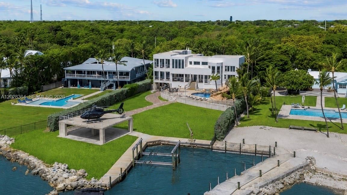На продажу: $14,999,000 (8 спален, 7 ванн, 6500 Квадратных фут)