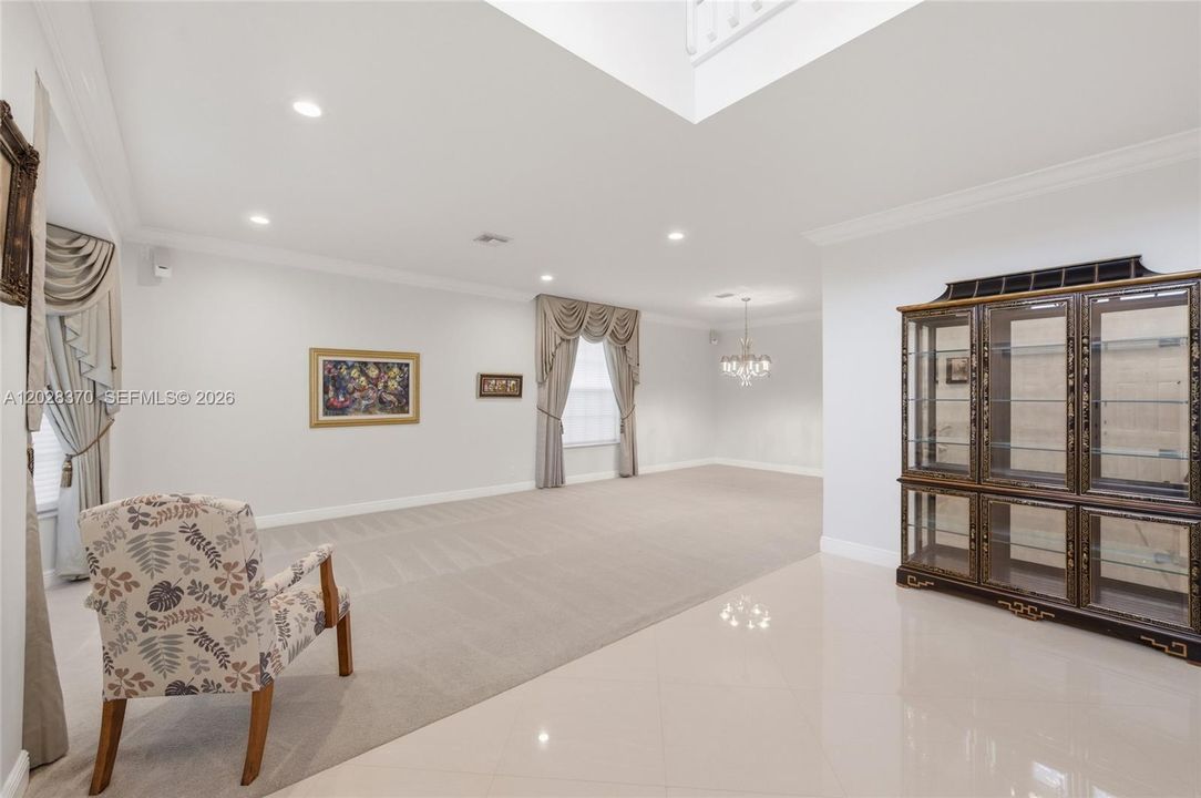 En Venta: $1,525,000 (6 camas, 5 baños, 3864 Pies cuadrados)
