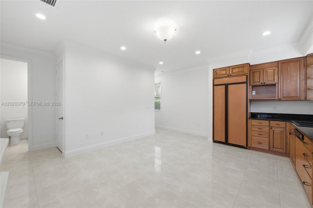 En Venta: $1,525,000 (6 camas, 5 baños, 3864 Pies cuadrados)