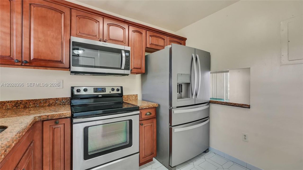 En Venta: $100,000 (2 camas, 2 baños, 850 Pies cuadrados)