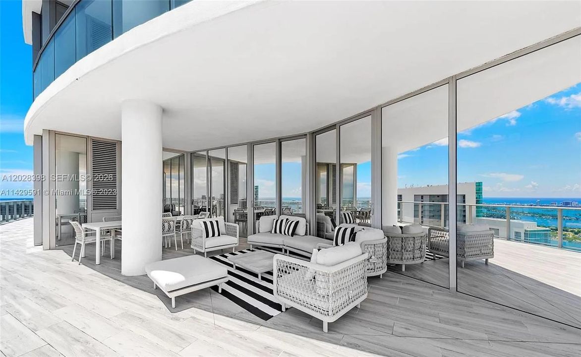 For Sale: $4,995,000 (4 beds, 4 baths, 3867 Square Feet)