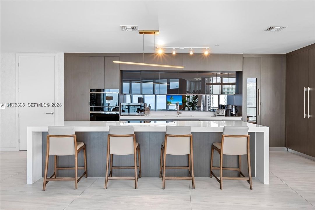 For Sale: $4,995,000 (4 beds, 4 baths, 3867 Square Feet)