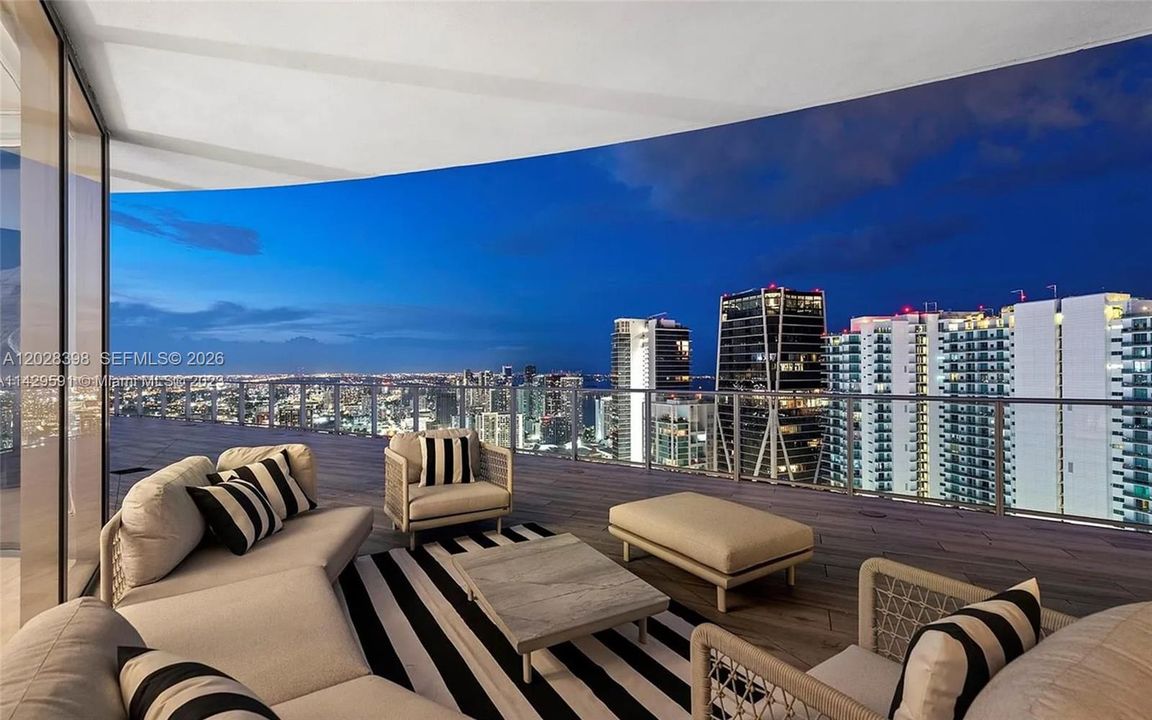 For Sale: $4,995,000 (4 beds, 4 baths, 3867 Square Feet)