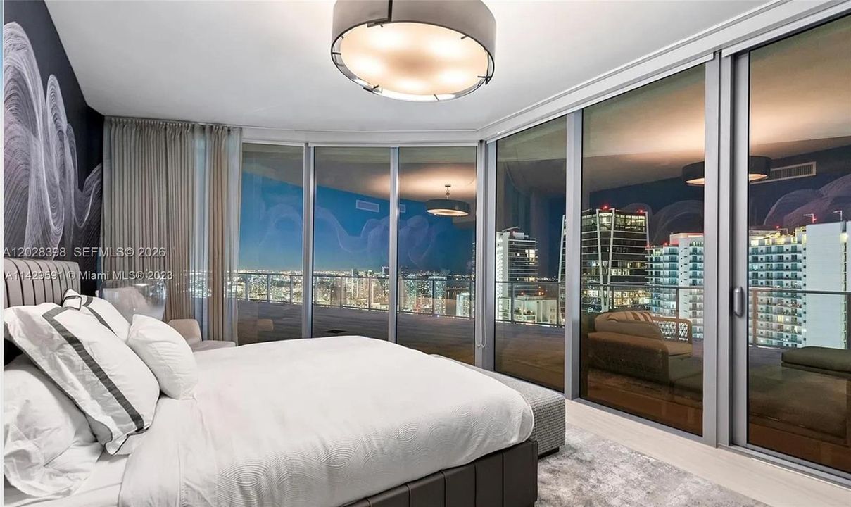 For Sale: $4,995,000 (4 beds, 4 baths, 3867 Square Feet)