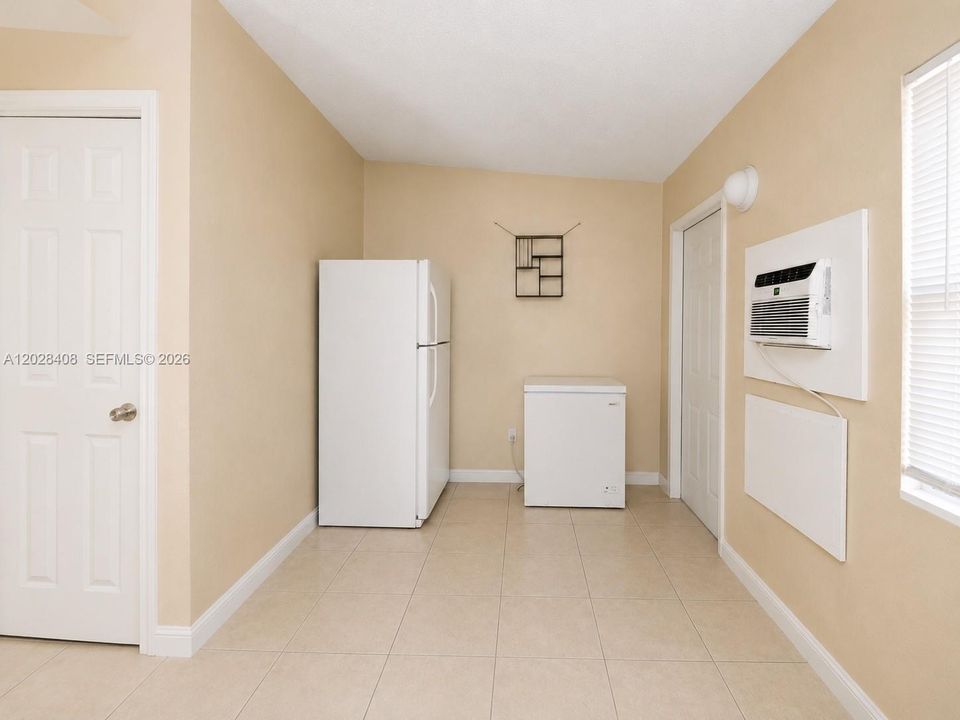 En Renta: $1,250 (1 camas, 1 baños, 2397 Pies cuadrados)