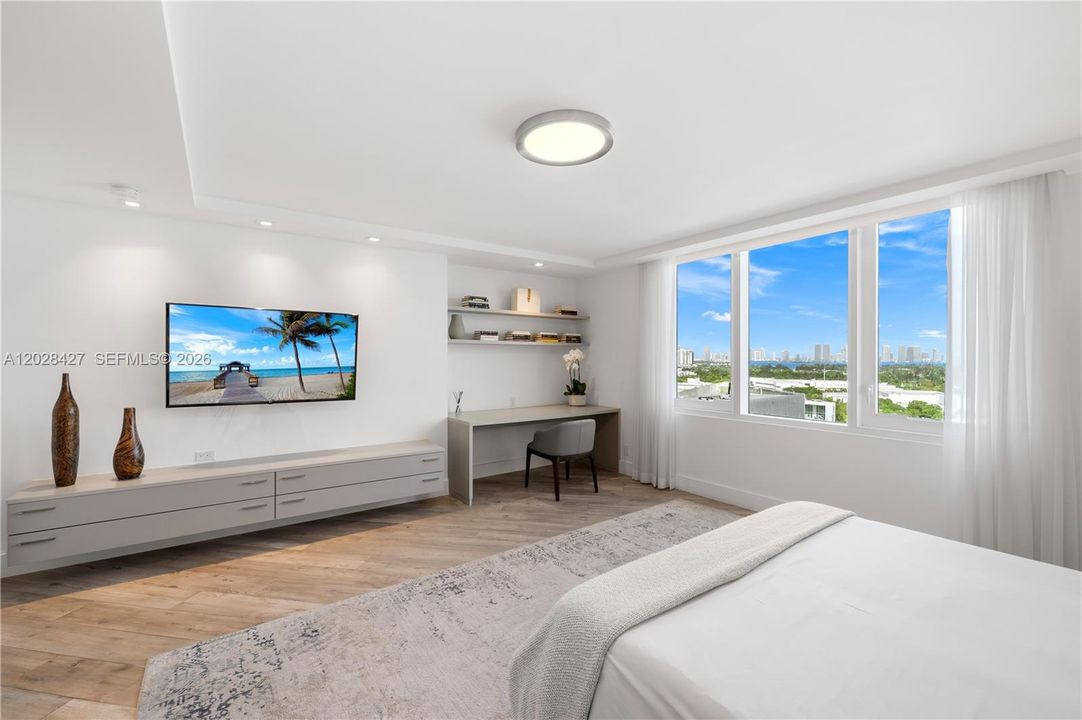 En Venta: $3,990,000 (3 camas, 3 baños, 2480 Pies cuadrados)
