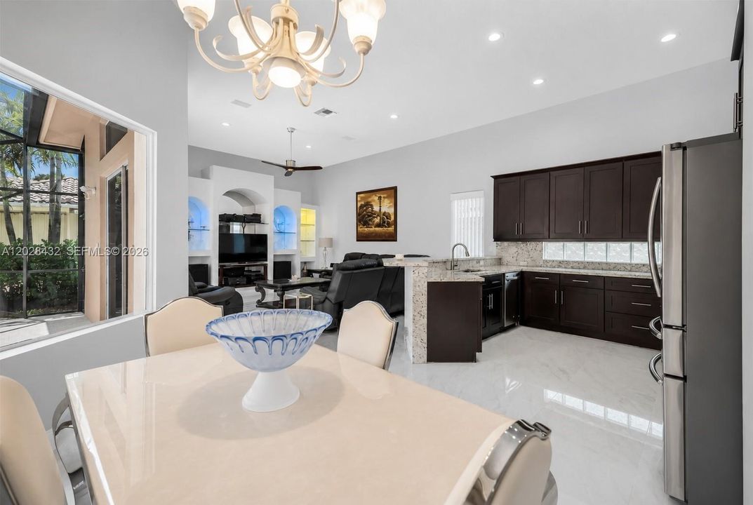 For Sale: $1,100,000 (5 beds, 3 baths, 2879 Square Feet)