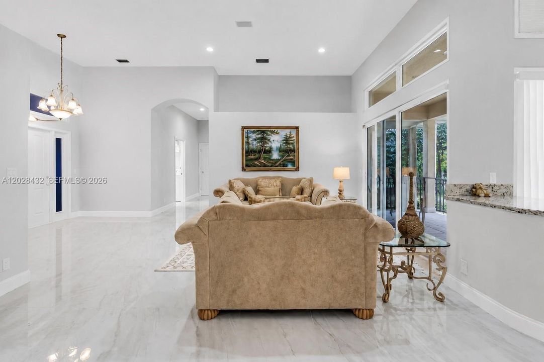 For Sale: $1,100,000 (5 beds, 3 baths, 2879 Square Feet)