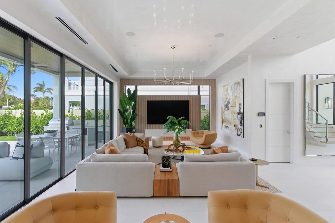 511 Silver Ln Boca Raton 13