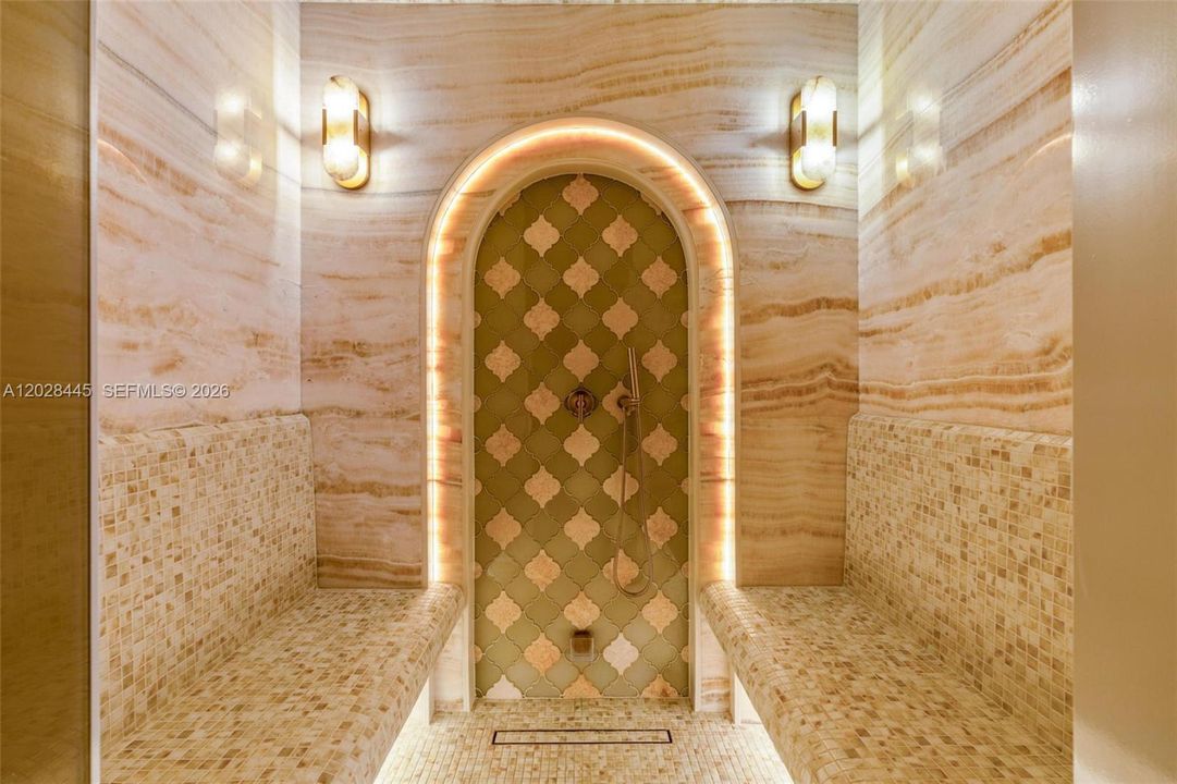 В аренду: $65,000 (6 спален, 6 ванн, 6599 Квадратных фут)