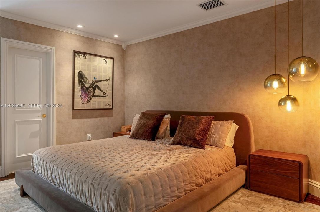 В аренду: $65,000 (6 спален, 6 ванн, 6599 Квадратных фут)