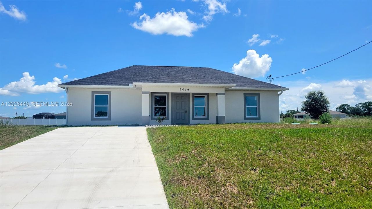 9019 E CROW CIR. LABELLE FL 33935