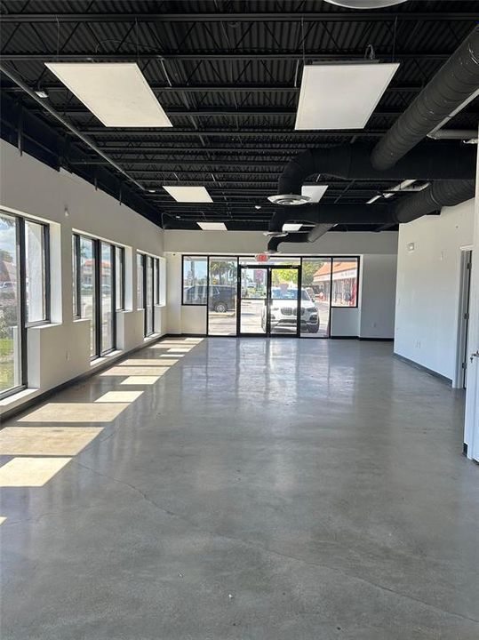 9-Dixie-hwy-Hallandale-Beach-FL-Interior