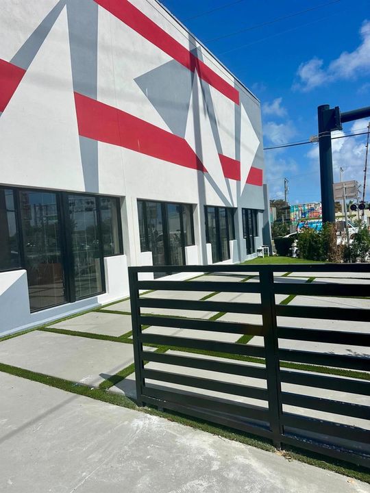 9-Dixie-hwy-Hallandale-Beach-FL-Building
