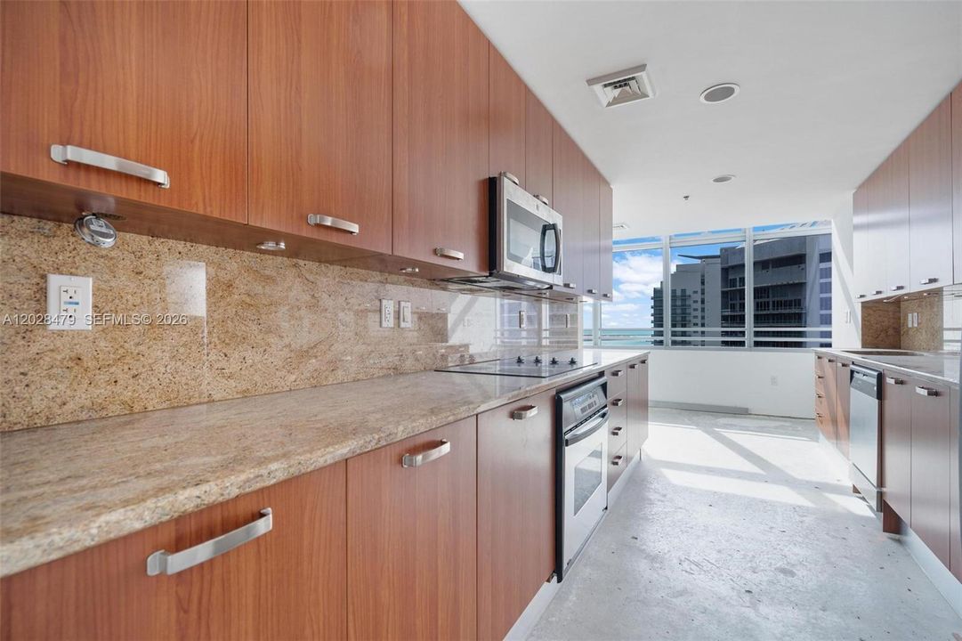 For Sale: $1,690,000 (3 beds, 3 baths, 2485 Square Feet)