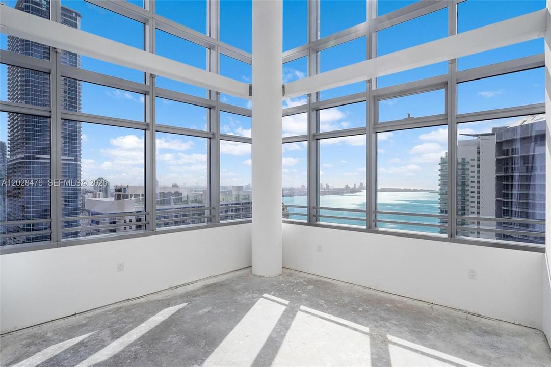 For Sale: $1,690,000 (3 beds, 3 baths, 2485 Square Feet)