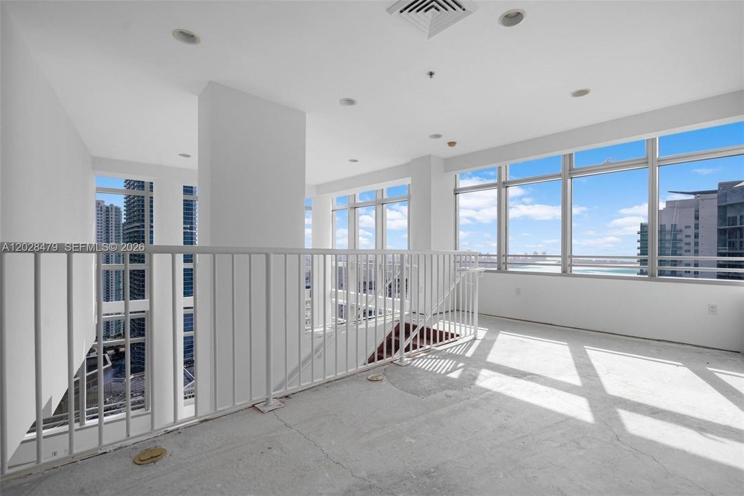 For Sale: $1,690,000 (3 beds, 3 baths, 2485 Square Feet)