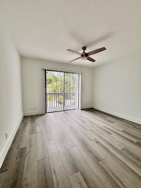 Upstairs 2nd Bedroom