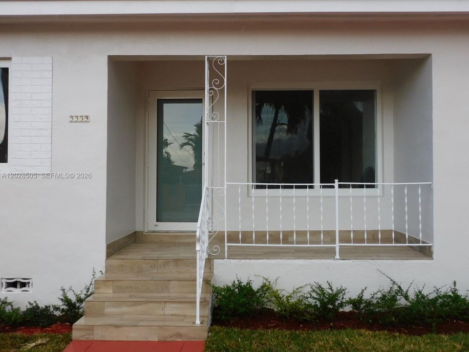 Nice Front Porch Entrance.