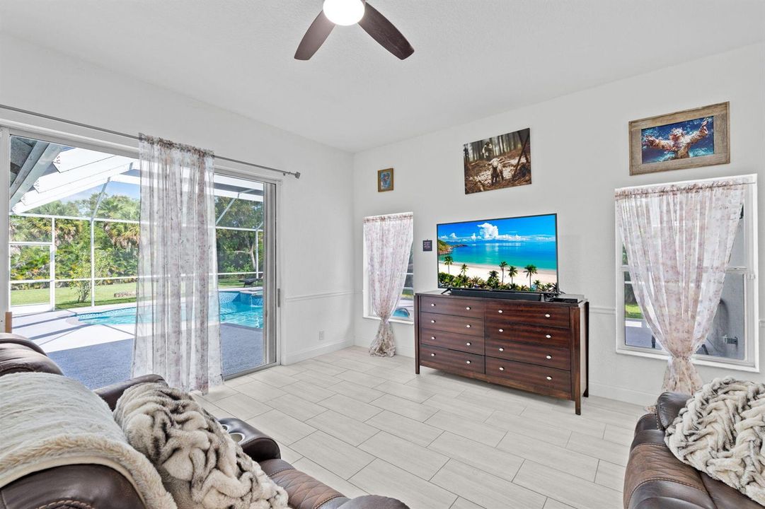 23-web-or-mls-A7407414
