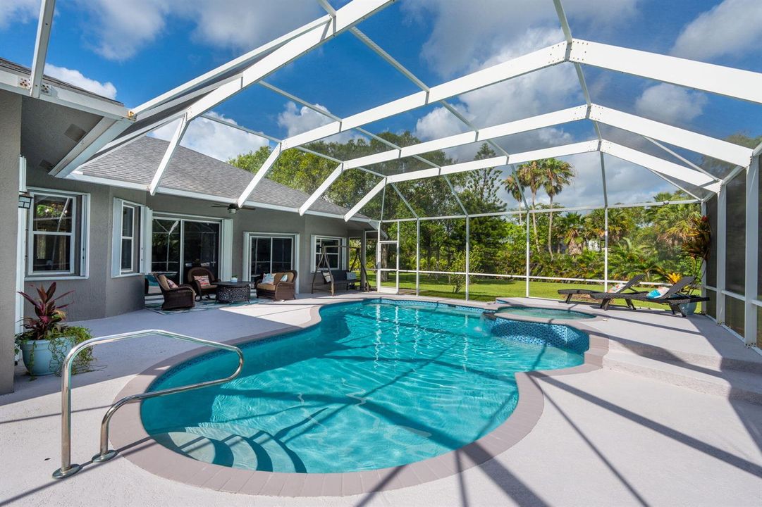 42-web-or-mls-A7407416