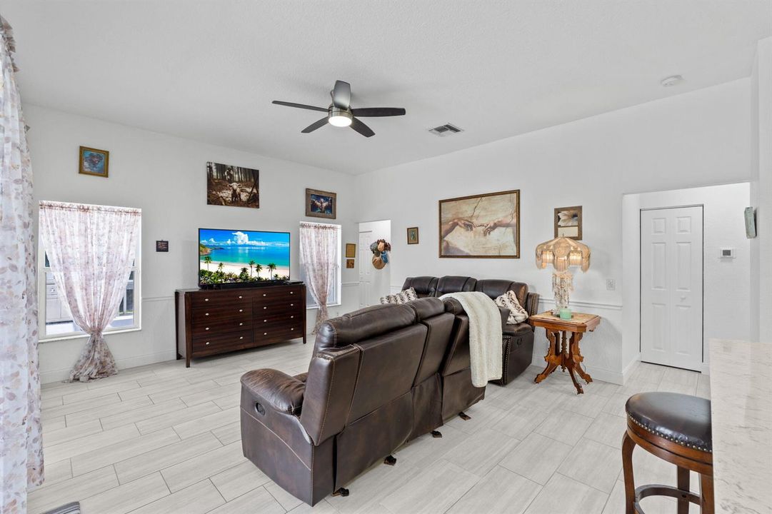 21-web-or-mls-A7407405