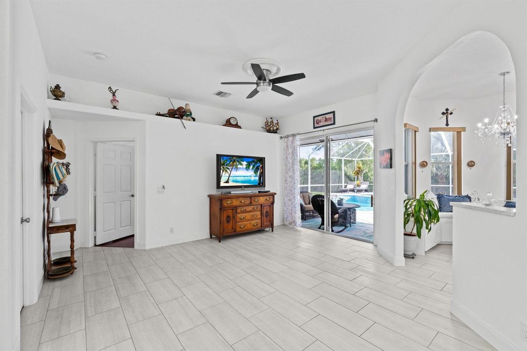 9-web-or-mls-A7407369