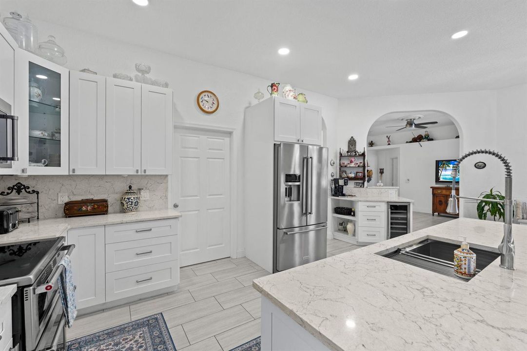 14-web-or-mls-A7407393