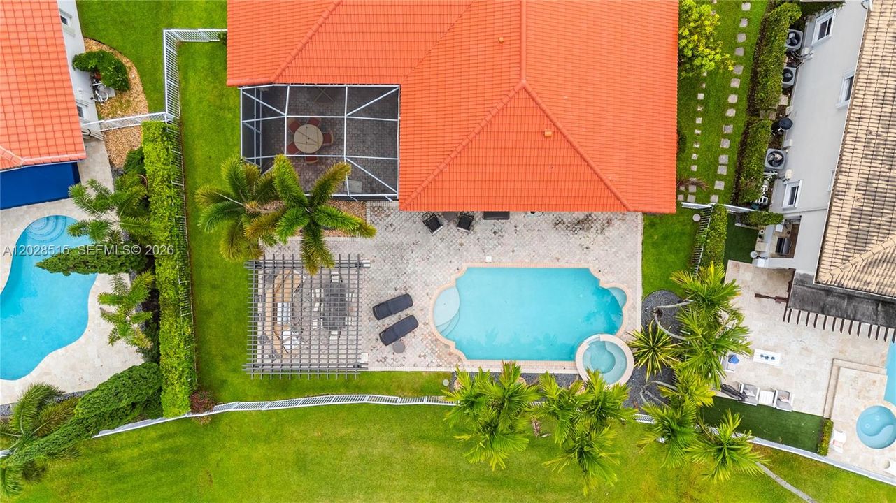 Active With Contract: $7,800 (4 beds, 2 baths, 2587 Square Feet)